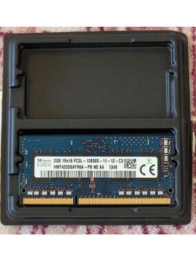 SK Hynix HMT425S6AFR6A-PB SODIMM DDR3 SDRAM 2GB 1Rx16 PC3L-12800S 1600MHz 204Pin